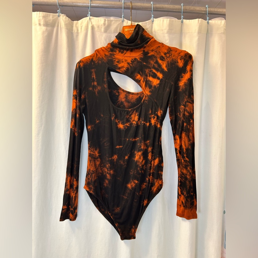 Kendall & Kylie Orange and Black Tie-Dye Cutout Long-Sleeve Bodysuit